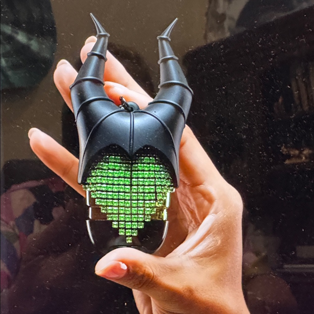 Disney Maleficent Glow-in-The-dark Pocketpac Holder